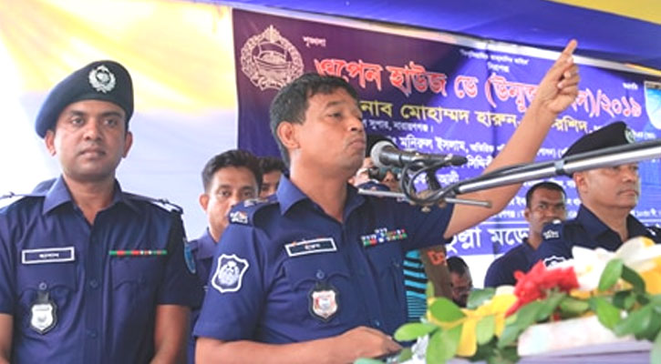 কিছু মানুষ আছে আলালের ঘরের দুলাল সেজে ভূমিদস্যুতা করছে মাদক ব্যবসায়ী, সন্ত্রাসী, ইভটিজারদের কোনো দল নেই : এসপি হারুন